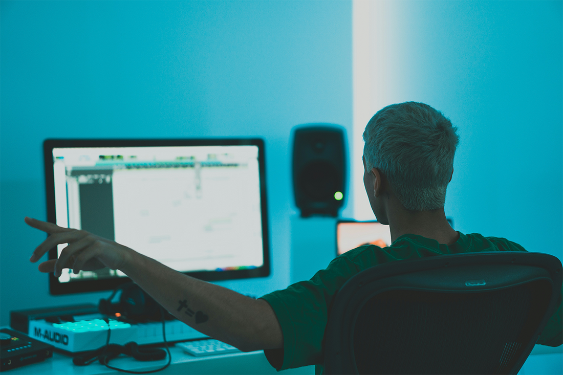 How To Make a Full-Time Living Online